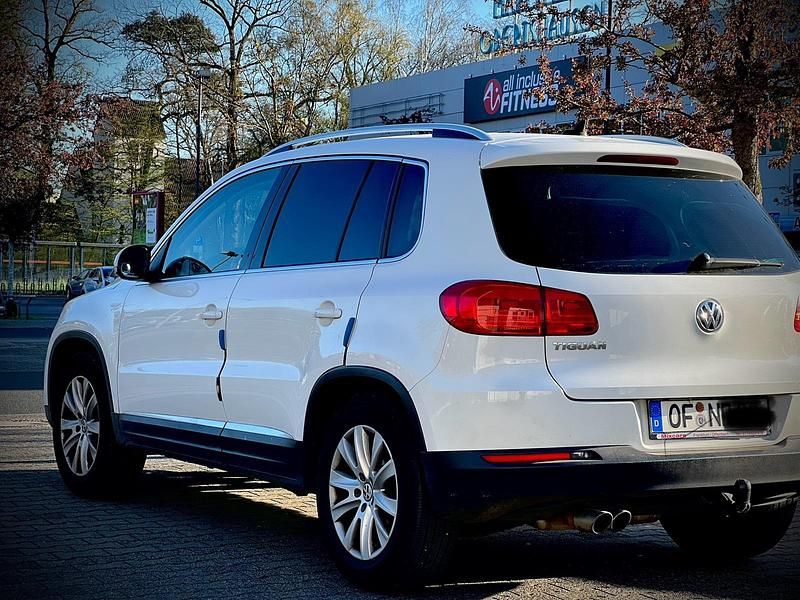 Weiß Gebraucht 2012 VW Tiguan SUV | 6.000 € (Guter Preis) - Bild 1/4