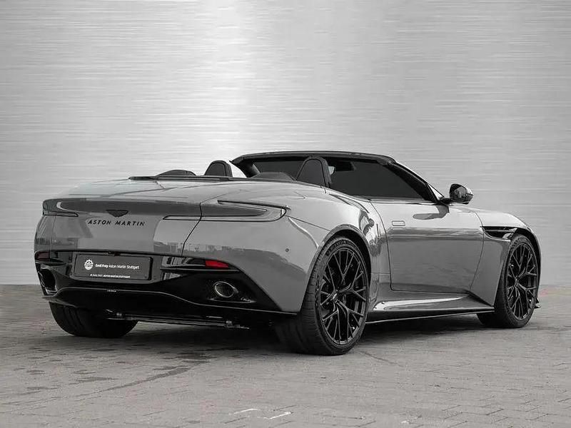 Neu Aston Martin DB12 680 PS (500 kW) 2025 Grau