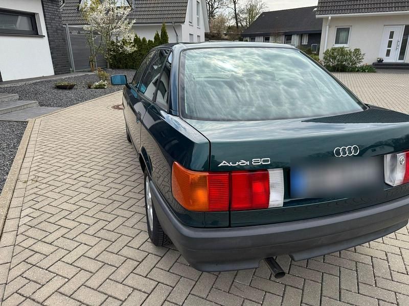 Second-hand Audi 80 90 CP (66 kW) 1990 Verde Berlinǎ