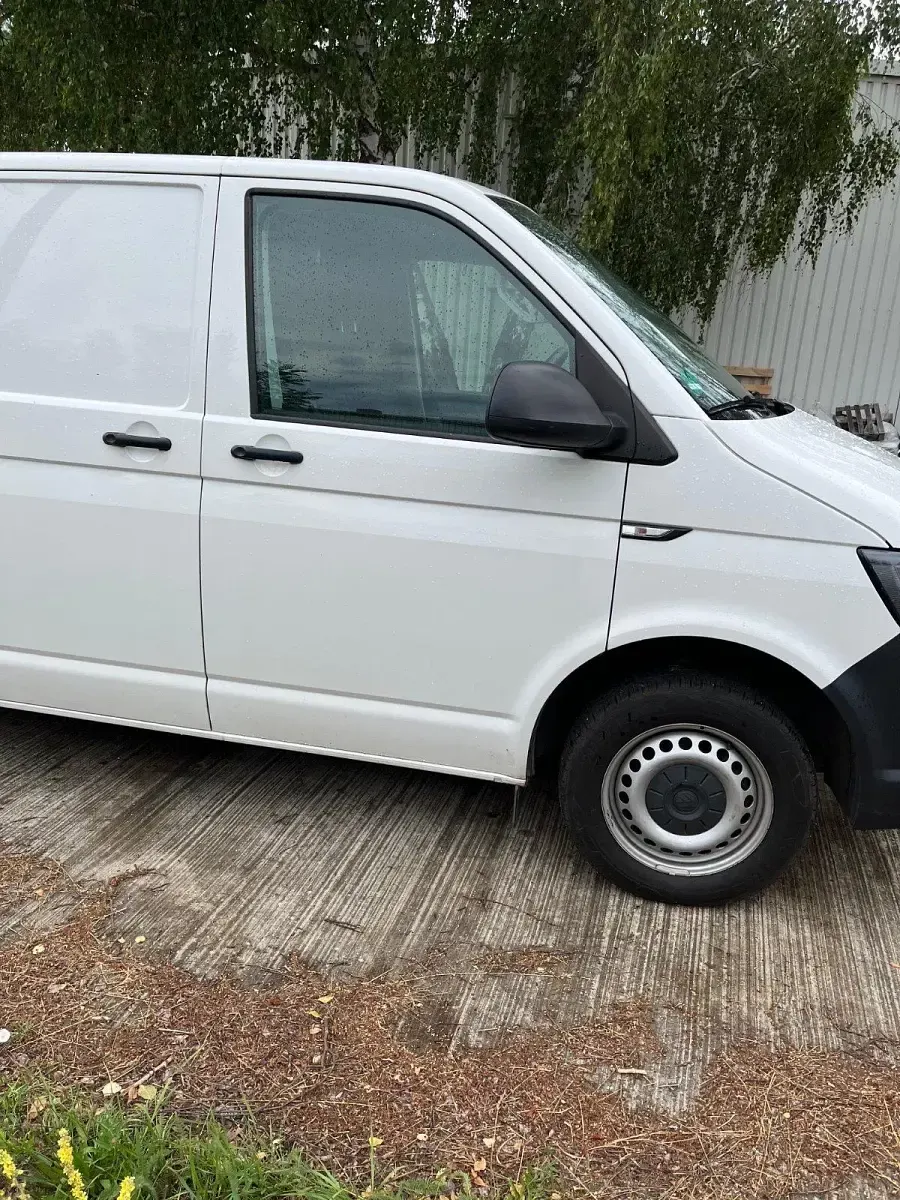 Gebraucht VW T6 90 PS (66 kW) 2016 Weiß Van