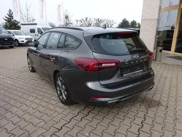 Gebraucht Ford Focus ST-Line 116 PS (85 kW) 2025 Grau Limousine