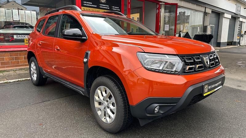 Gebraucht Dacia Duster Comfort 91 PS (66 kW) 2022 Orange SUV