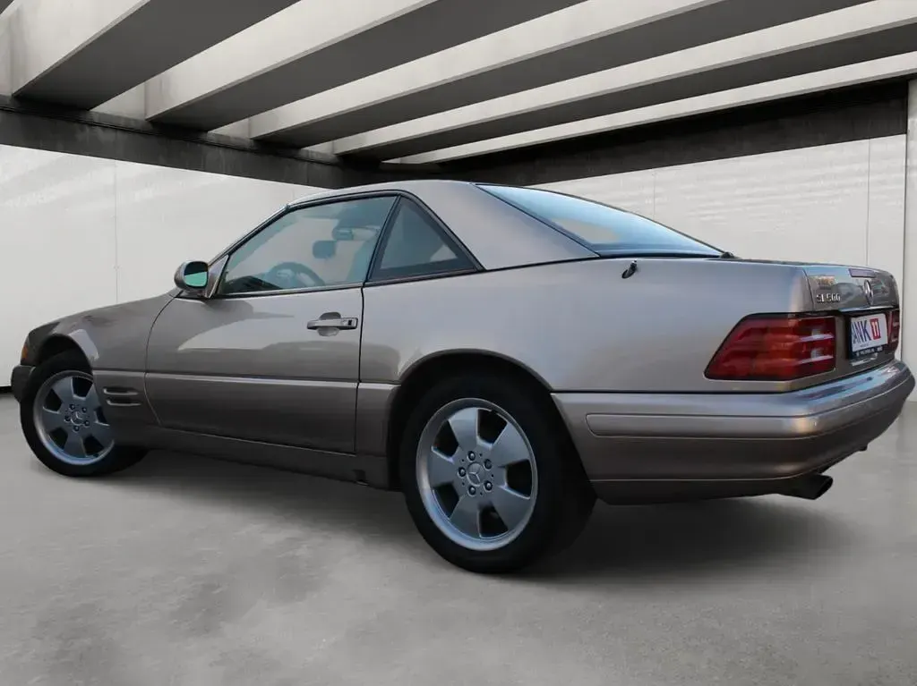 Gebraucht Mercedes SL500 306 PS (225 kW) 2000 Gold Cabrio