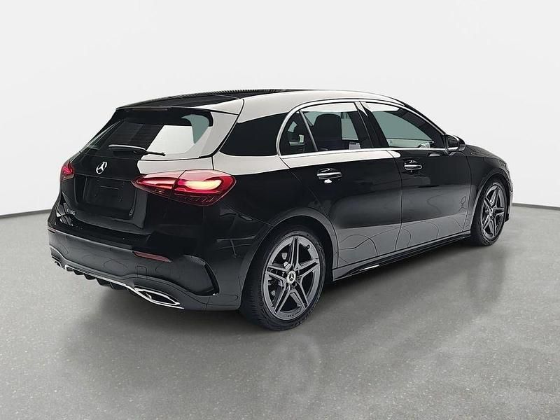 Gebraucht Mercedes A180 AMG line 136 PS (100 kW) 2025 Schwarz Limousine
