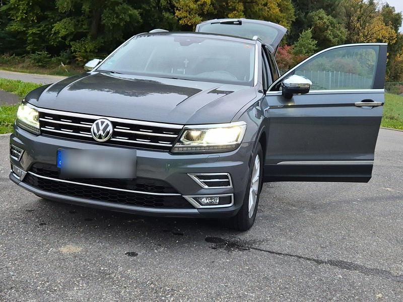 Gebraucht VW Tiguan Highline 190 PS (139 kW) 2020 Grau SUV