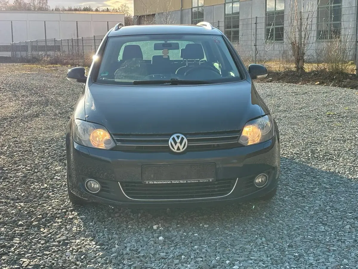 Gebraucht VW Golf VI Style 140 PS (102 kW) 2011 Blau Kleinwagen