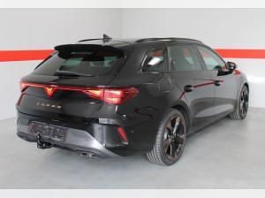 Neu Cupra Leon 204 PS (150 kW) 2025 Schwarz (schwarzmetallic) Kombi