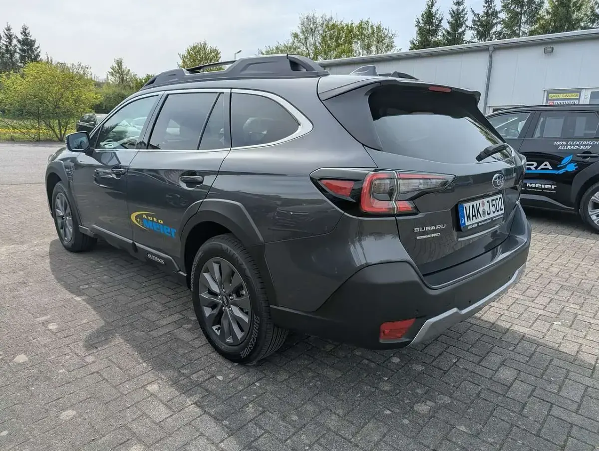 Neu Subaru Outback Active 169 PS (124 kW) 2026 Magnetite gray Kombi