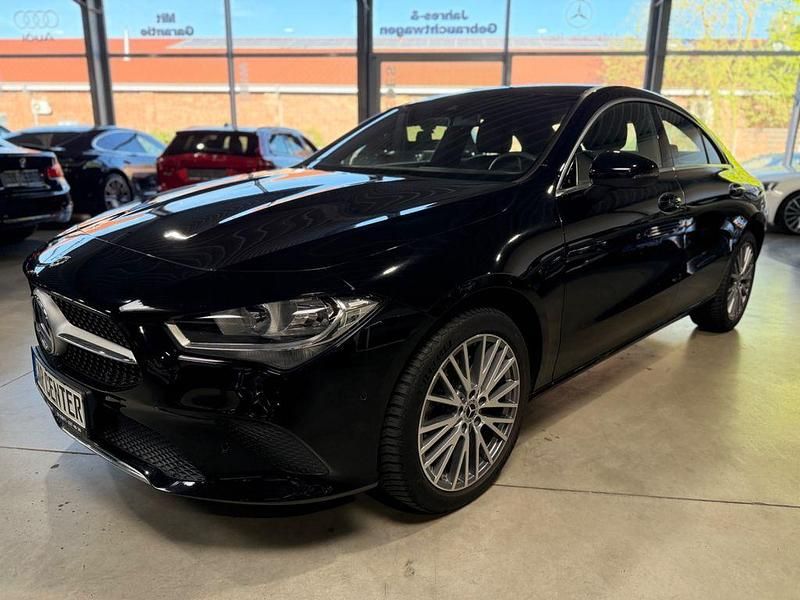 Gebraucht Mercedes CLA250e 160 PS (117 kW) 2021 Schwarz Coupé