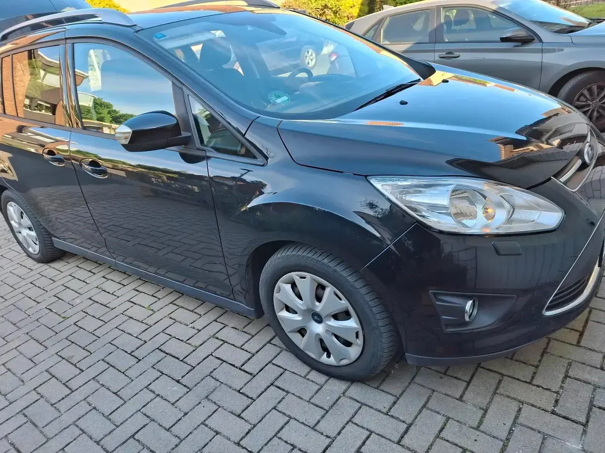 Gebraucht Ford Grand C-Max 116 PS (85 kW) 2014 Schwarz Van / Kleinbus
