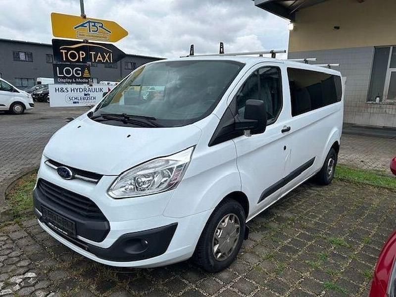 Frostweiß Gebraucht 2017 Ford Transit Custom Trend Kombi | 10.670 € (Fairer Preis) - Bild 1/4
