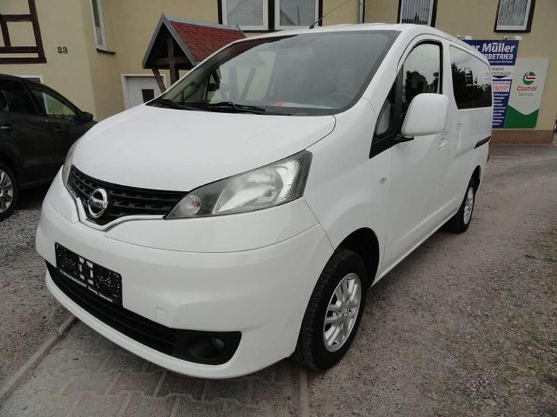 Weiß Gebraucht 2014 Nissan Evalia Tekna Van / Kleinbus | 14.995 € (Etwas zu teuer) - Bild 1/4