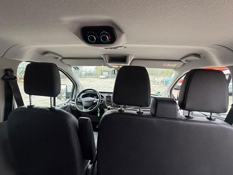 Używany Ford Transit Trend 105 KM (77 kW) 2019 Biały Kombi