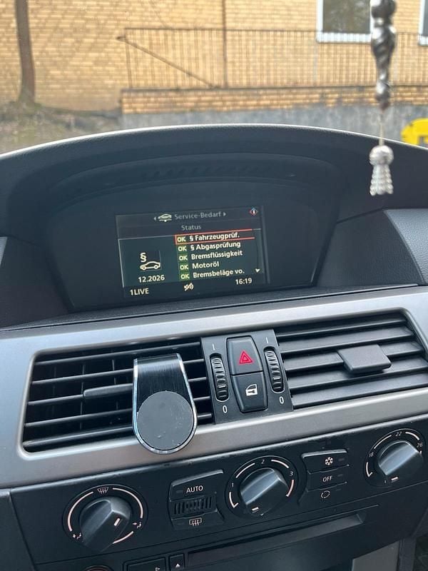 Gebraucht BMW 525 163 PS (119 kW) 2004 Schwarz Limousine