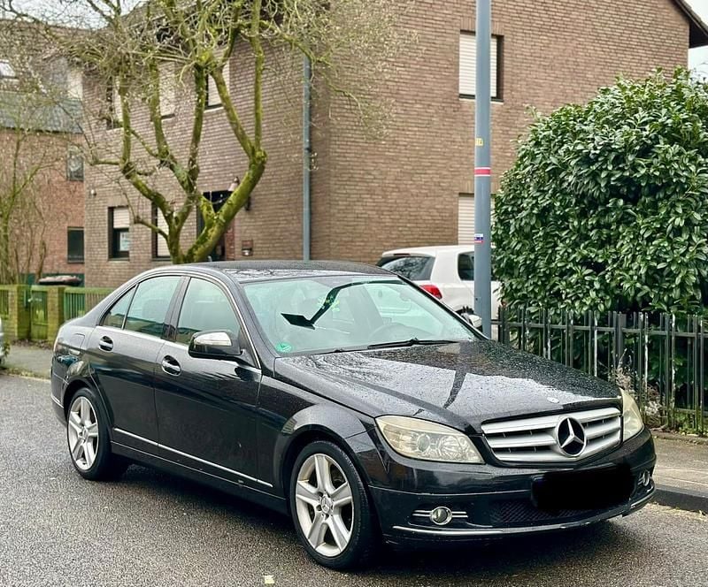 Schwarz Gebraucht 2007 Mercedes C320 Avantgarde Limousine | 3.999 € (Superpreis) - Bild 1/4