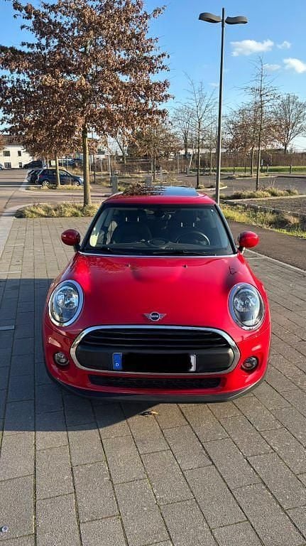 Gebraucht Mini ONE 75 PS (55 kW) 2019 Rot Kleinwagen