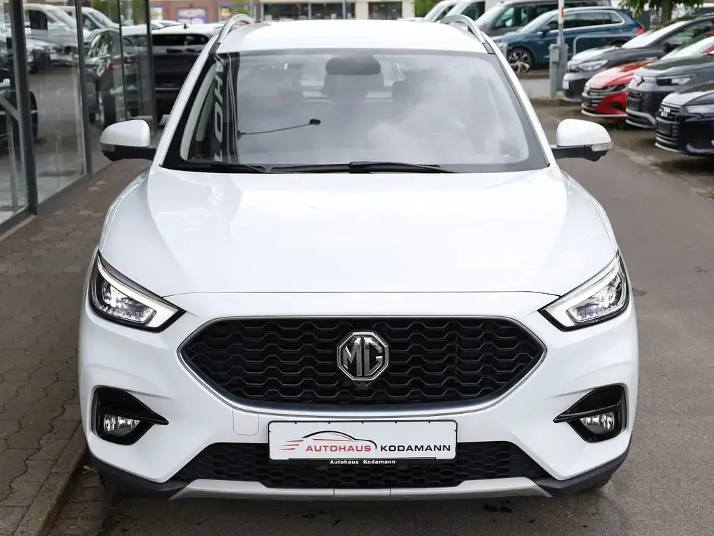 Gebraucht MG ZS Comfort 106 PS (77 kW) 2023 Weiß SUV