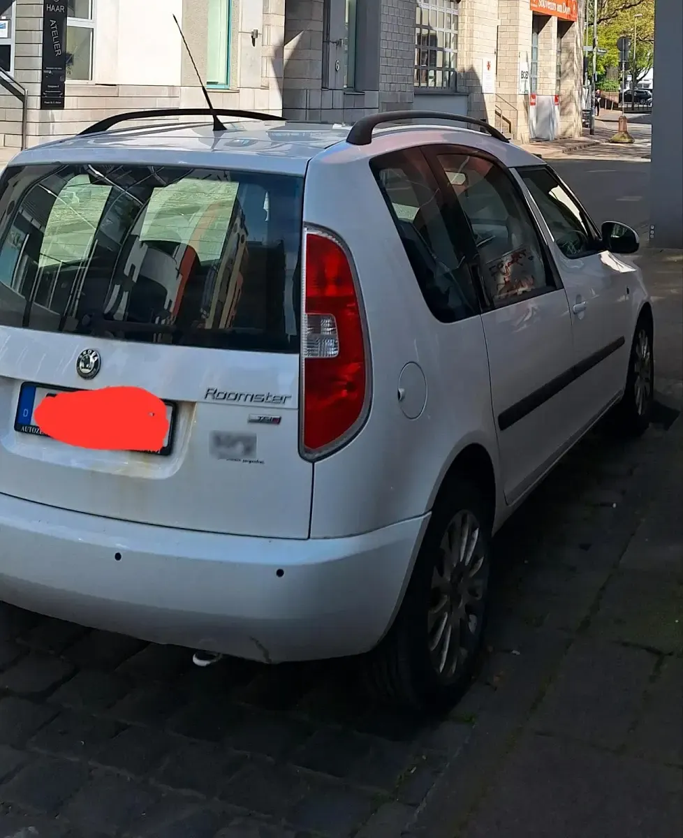 Gebraucht Skoda Roomster 105 PS (77 kW) 2011 Weiß Van / Kleinbus