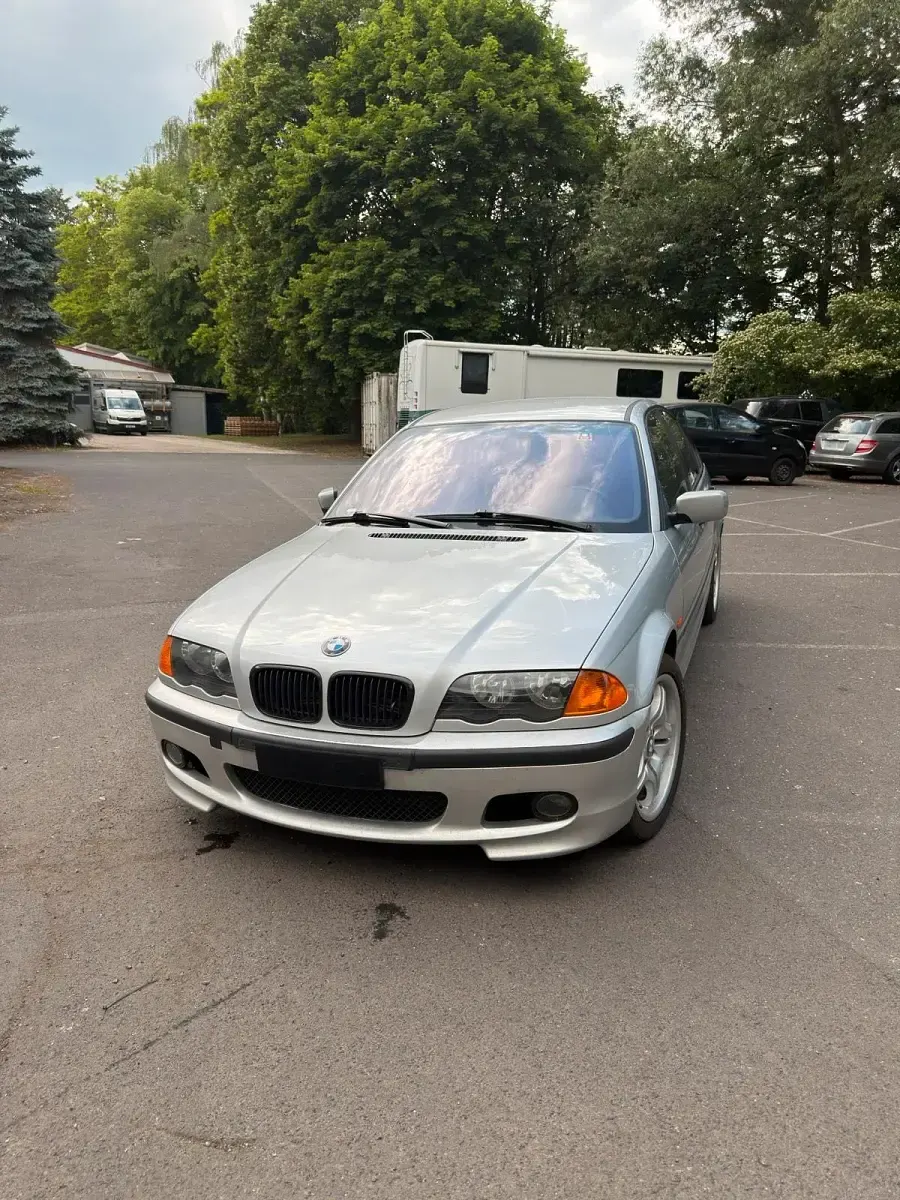 Używany BMW 320 136 KM (100 kW) 1999 Srebrny Sedan/Limuzyna