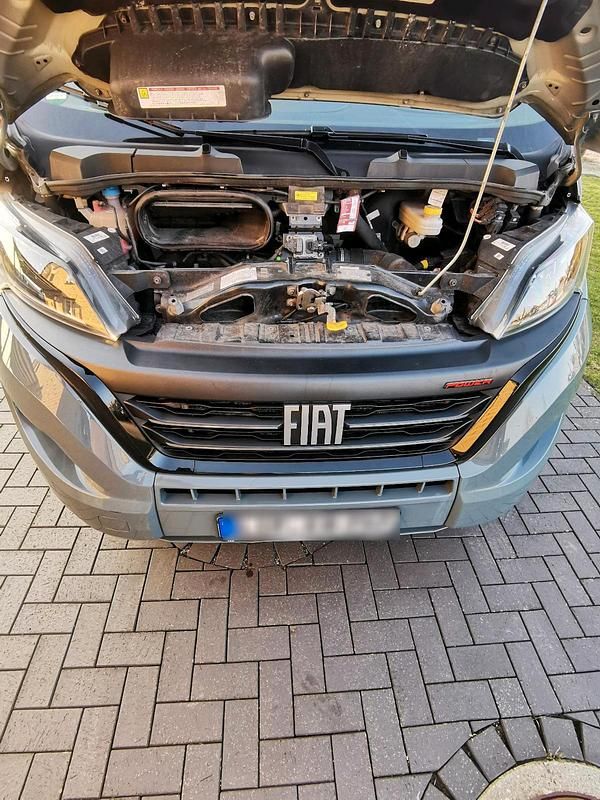 Gebraucht Fiat Ducato 180 PS (132 kW) 2022 Grau Van