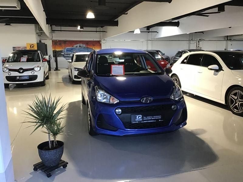 Gebraucht Hyundai i10 Select 67 PS (49 kW) 2019 Blau Kleinwagen