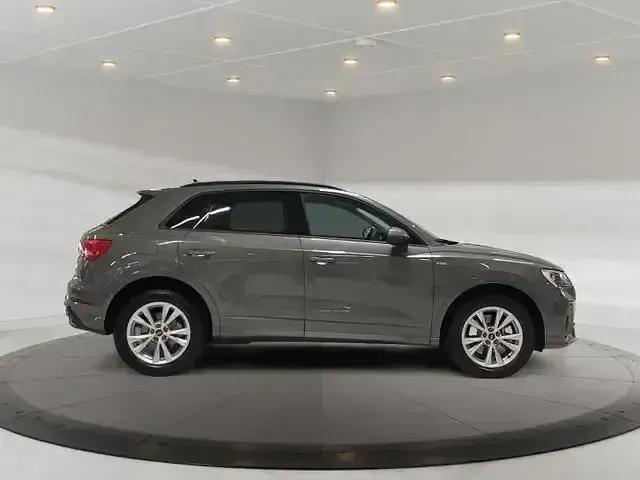 Gebraucht Audi Q3 S-Line 245 PS (180 kW) 2021 Chronosgrau metallic SUV