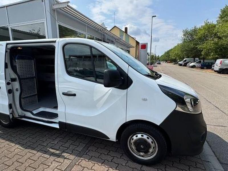 Gebraucht Opel Vivaro 121 PS (88 kW) 2018 Andere Van / Kleinbus