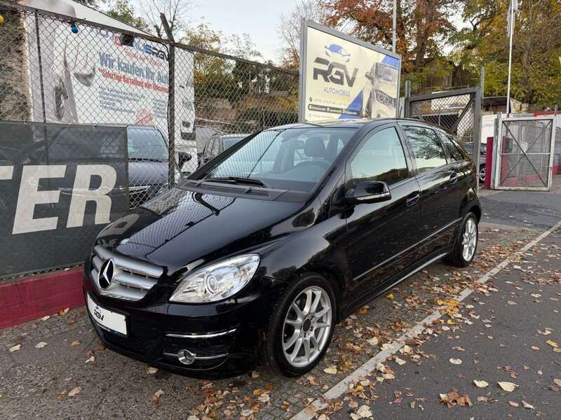 Schwarz Gebraucht 2008 Mercedes B180 Van / Kleinbus | 7.780 € (Etwas zu teuer) - Bild 1/4