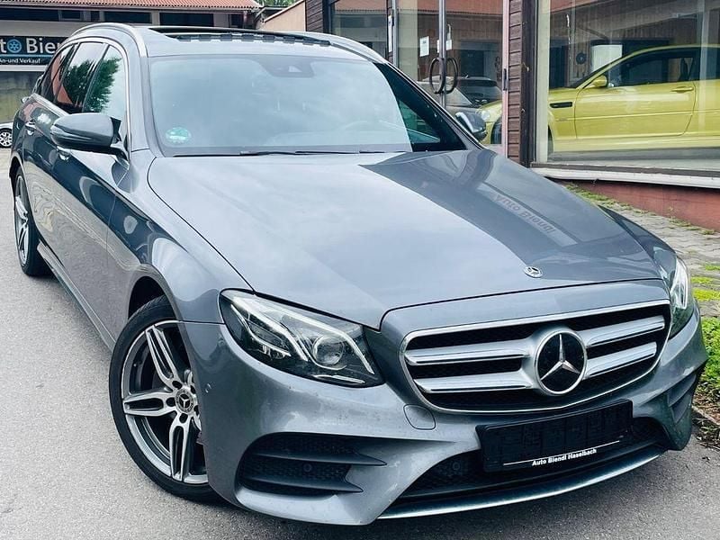 Grau Gebraucht 2018 Mercedes E200 AMG line Kombi | 21.499 € (Guter Preis) - Bild 1/4