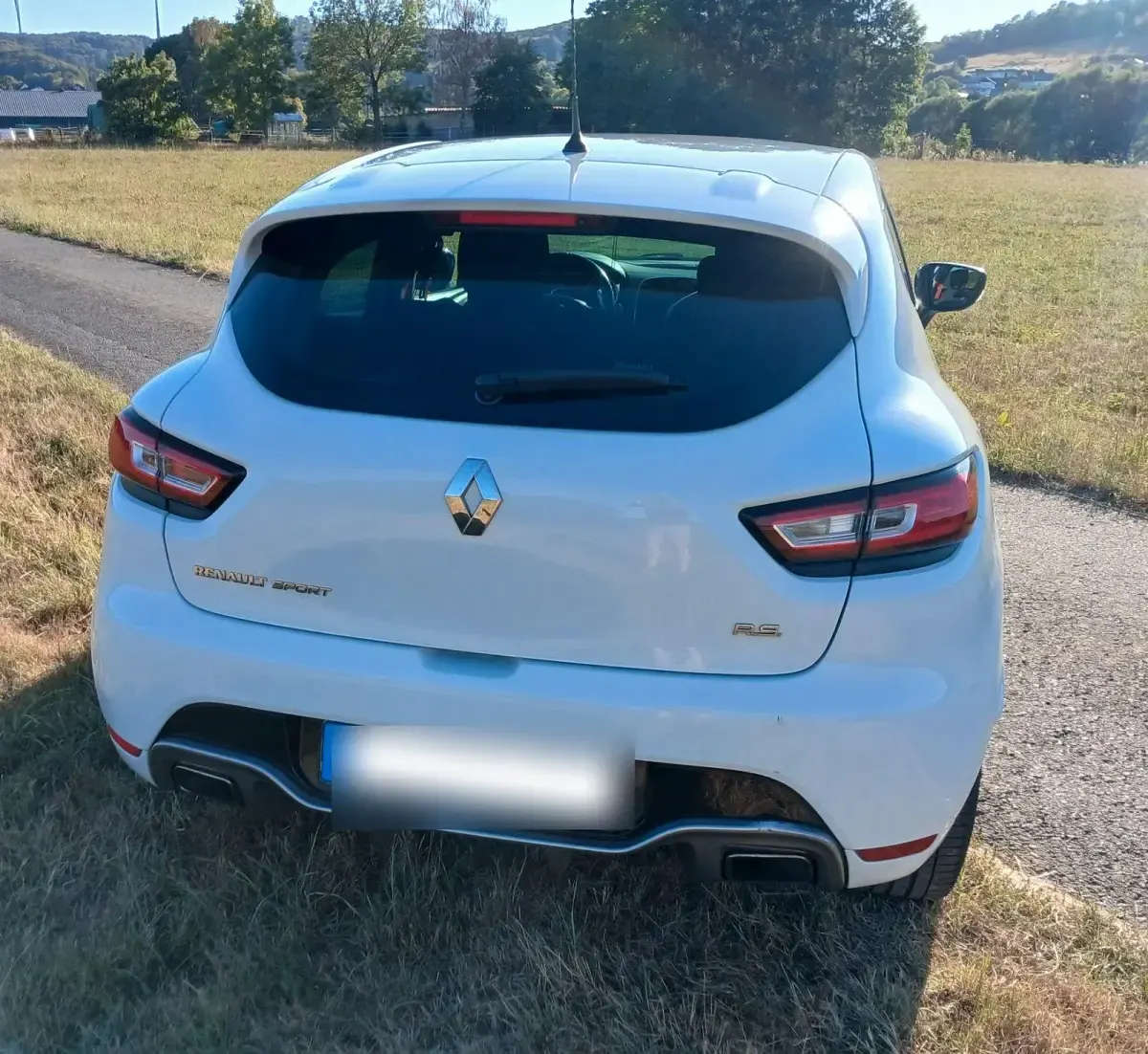 Gebraucht Renault Clio IV Trophy 220 PS (161 kW) 2017 Weiß Kleinwagen