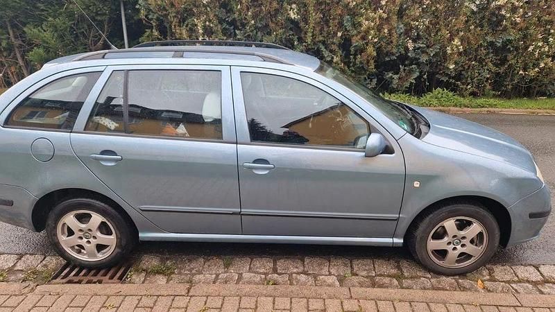 Blau Gebraucht 2007 Skoda Fabia Kombi | 1.650 € (Superpreis) - Bild 1/4