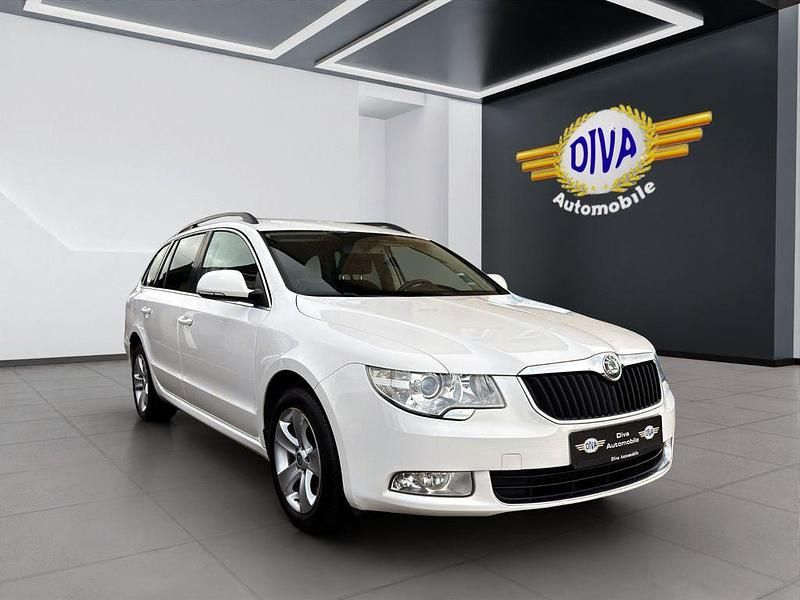 Gebraucht Skoda Superb Ambition 170 PS (125 kW) 2012 Weiß Kombi