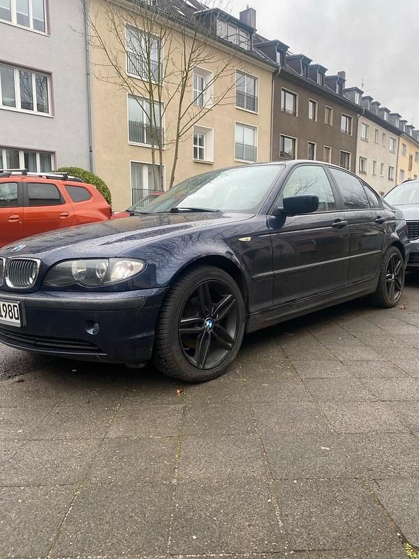 Gebraucht BMW 316 116 PS (85 kW) 2002 Blau Limousine