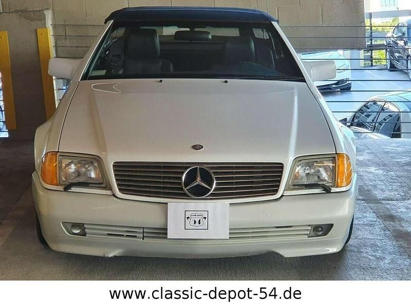 Gebraucht Mercedes SL300 231 PS (169 kW) 1991 Weiß Cabrio