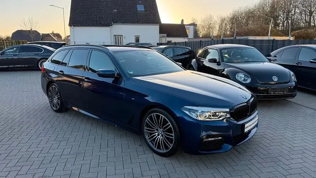 Gebraucht BMW 520 M Sport 190 PS (139 kW) 2017 Blau Kombi