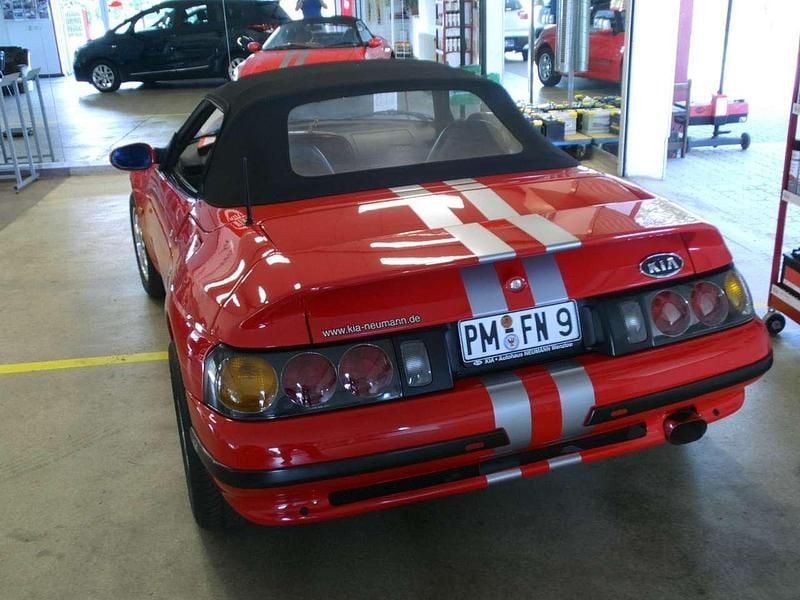 Gebraucht Kia Elan 140 PS (102 kW) 2000 Rot Cabrio