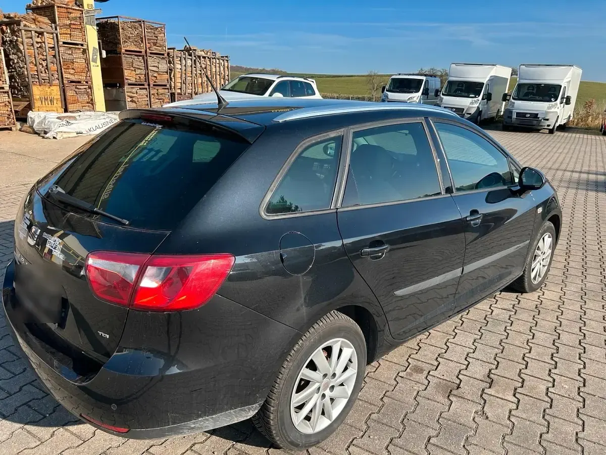 Gebraucht Seat Ibiza ST 75 PS (55 kW) 2013 Schwarz Kombi