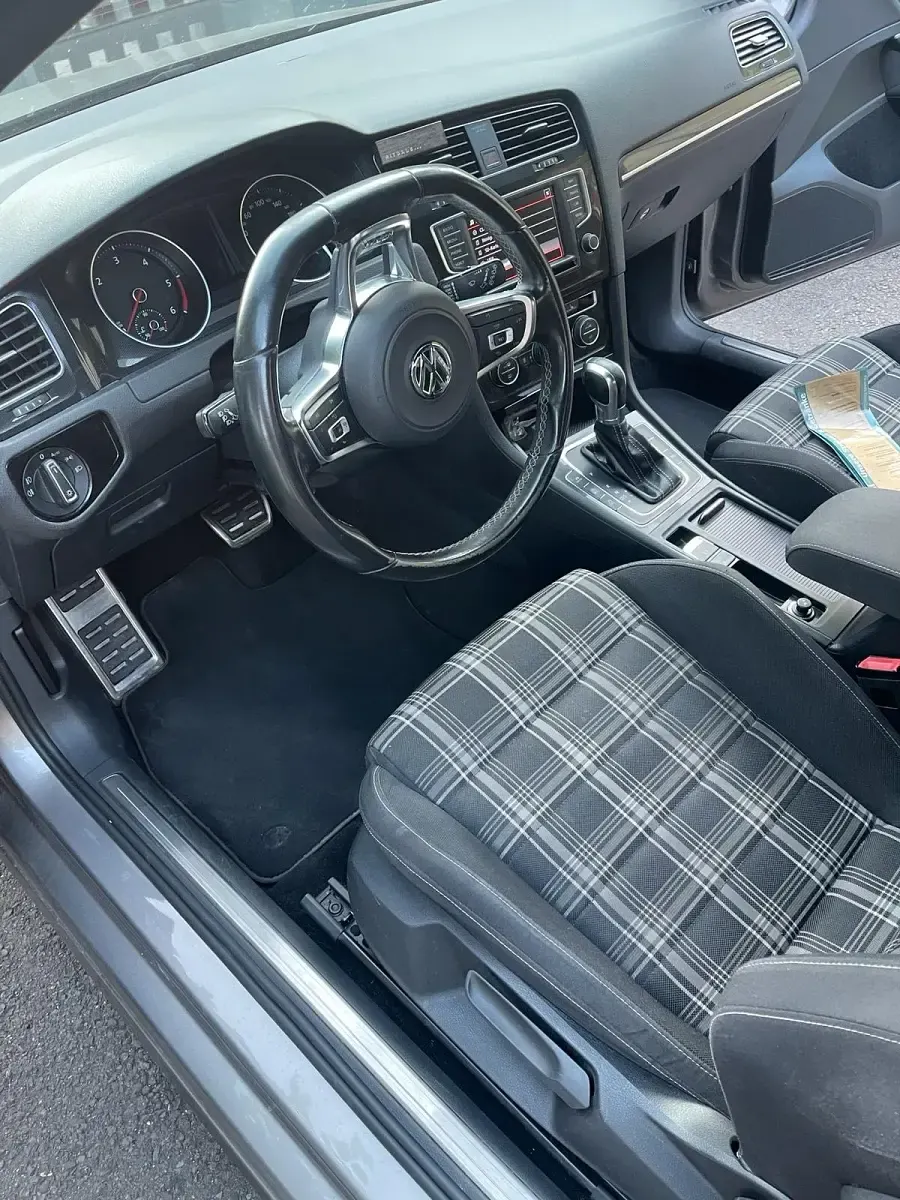 Gebraucht VW Golf VII GTD 184 PS (135 kW) 2016 Grau Limousine