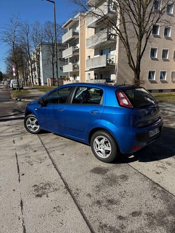 Gebraucht Fiat Punto Evo Dynamic 69 PS (50 kW) 2010 Blau Kleinwagen