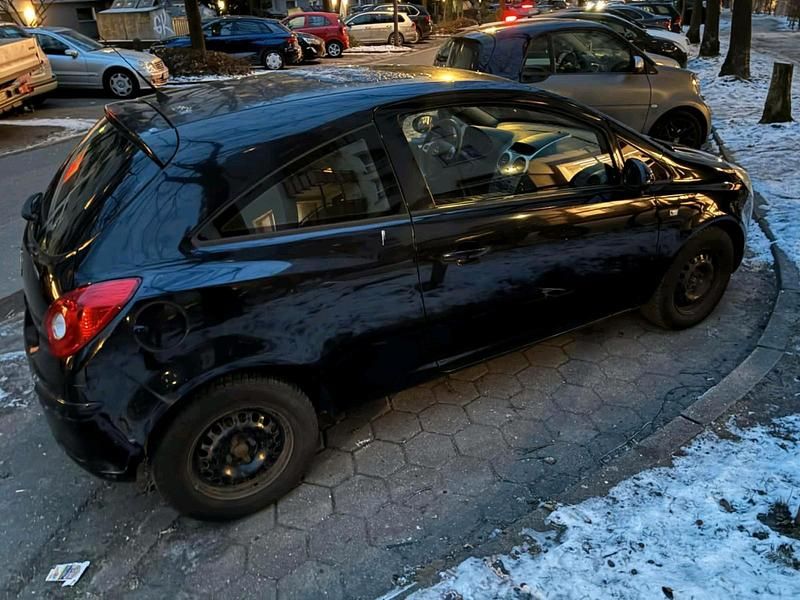 Gebraucht Opel Corsa 90 PS (66 kW) 2009 Schwarz Kleinwagen