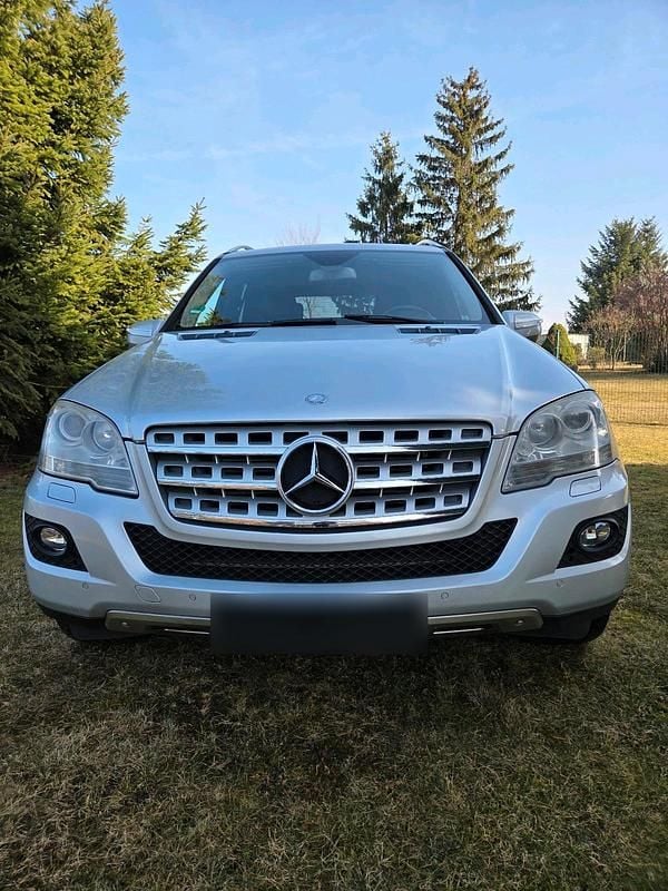 Gebraucht Mercedes 350 224 PS (164 kW) 2009 Silber SUV