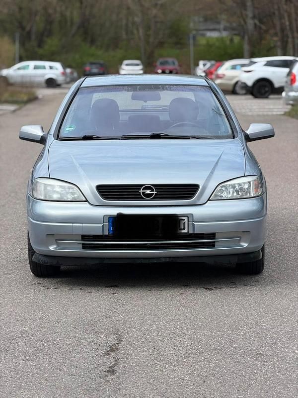 Gebraucht Opel Astra 105 PS (77 kW) 2001 Blau Kleinwagen