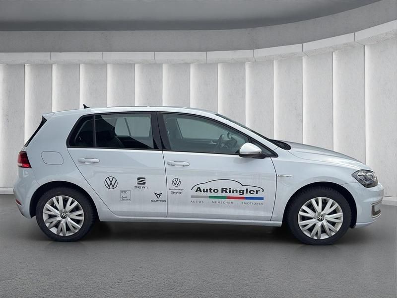 Gebraucht VW Golf 100 kW (136 PS) 2017 Weiss Limousine