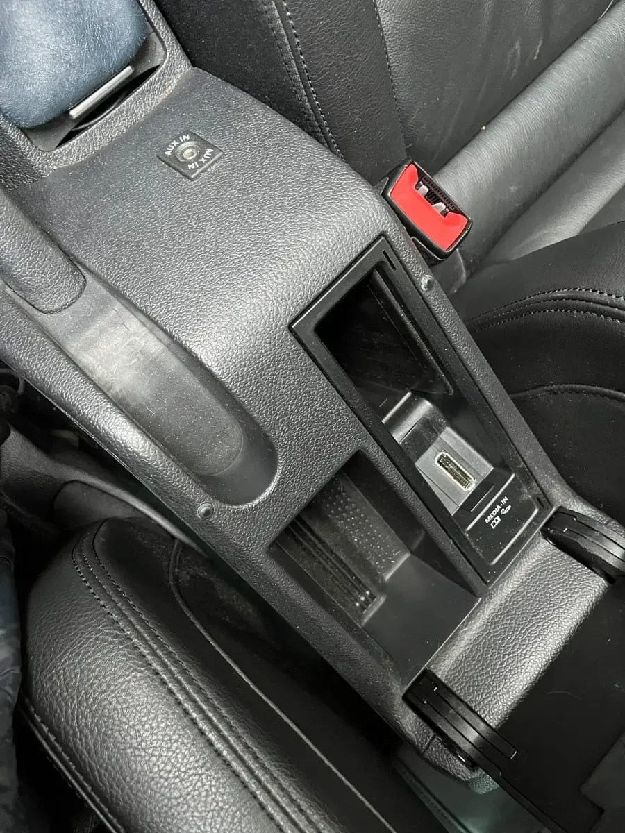 Gebraucht VW Golf VI R 270 PS (198 kW) 2011 Weiß Coupé