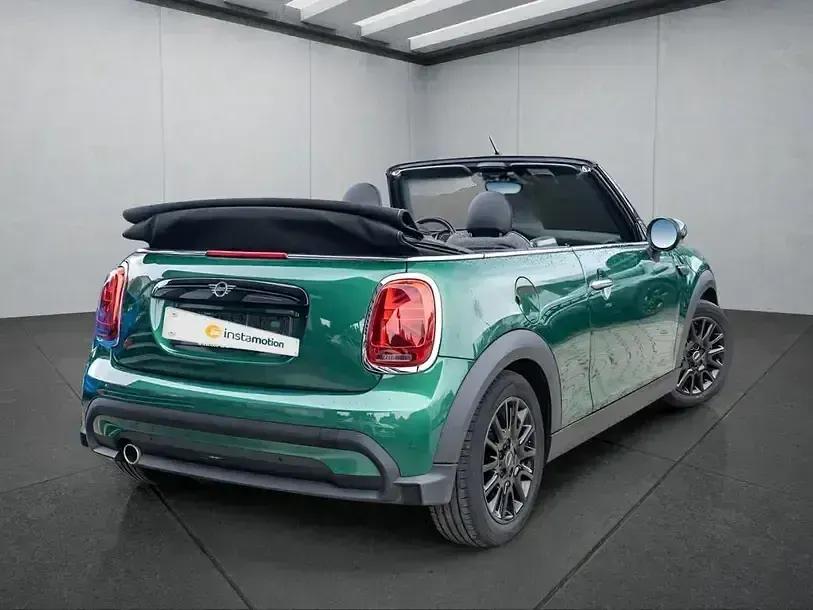 Używany Mini Cooper Classic 136 KM (100 kW) 2021 Zielony Hatchback