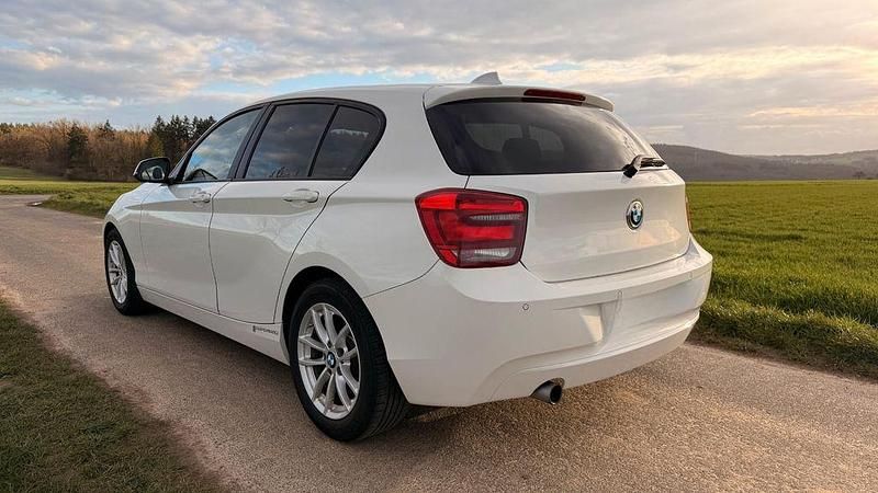 Gebraucht BMW 116 Efficient Dynamics 116 PS (85 kW) 2014 Weiß Kleinwagen