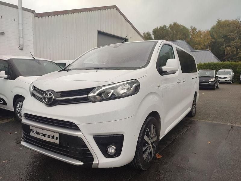 Weiß Gebraucht 2023 Toyota Proace Team Van | 36.999 € (Superpreis) - Bild 1/4