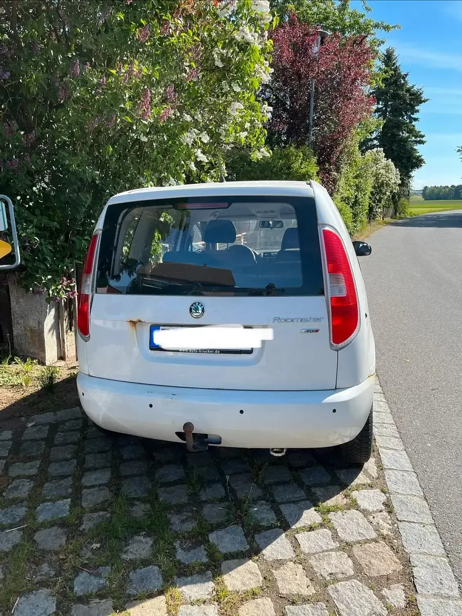 Gebraucht Skoda Roomster 90 PS (66 kW) 2012 Weiß Van / Kleinbus