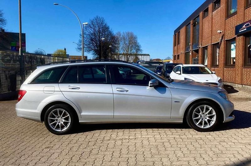 Gebraucht Mercedes C220 170 PS (125 kW) 2011 Silber Kombi