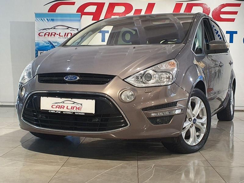 Braun Gebraucht 2013 Ford S-MAX Titanium Van / Kleinbus | 11.444 € (Teuer) - Bild 1/1